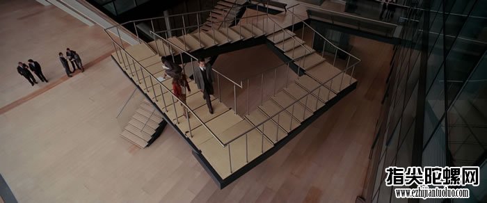 美国罗彻斯特理工学院竟然有座楼梯将“潘洛斯阶梯”这个空间幻象实践打造出来？