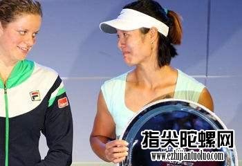 中国网球冠军胡娜为何“叛逃”海外